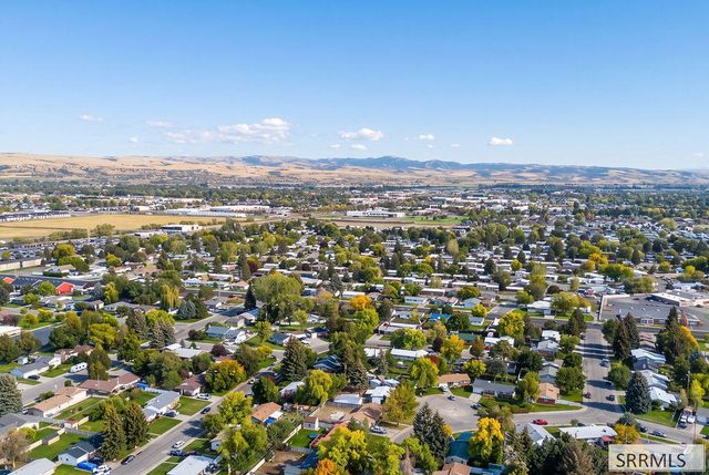 272 Valley Drive, Idaho Falls, ID 83401
