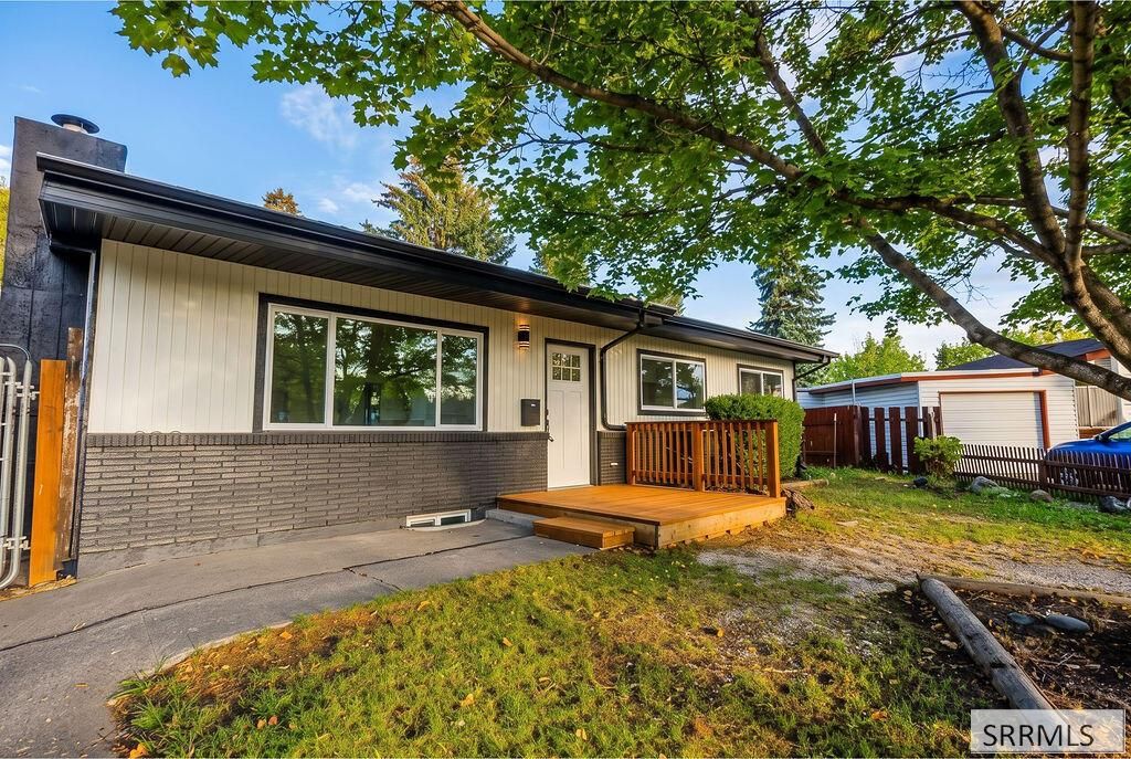 272 Valley Drive, Idaho Falls, ID 83401