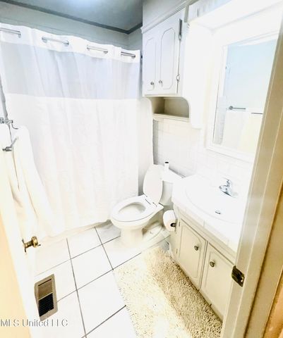 1039 Hall Lane, Raymond, MS 39154