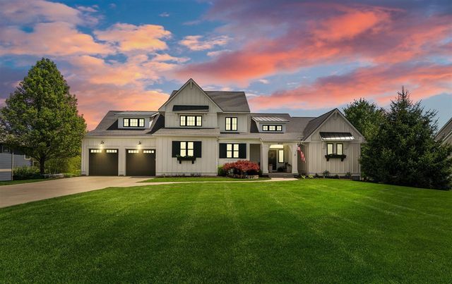 8020 Summerwood Court, Hudsonville, MI 49426