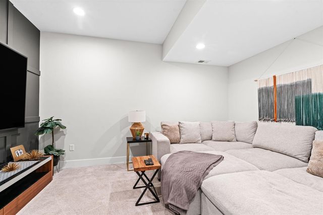 8020 Summerwood Court, Hudsonville, MI 49426