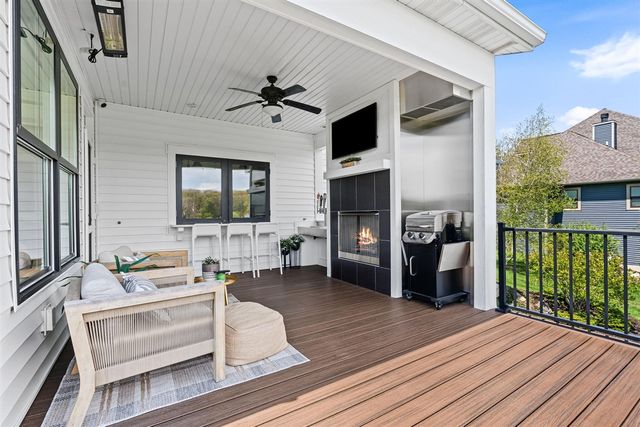 8020 Summerwood Court, Hudsonville, MI 49426