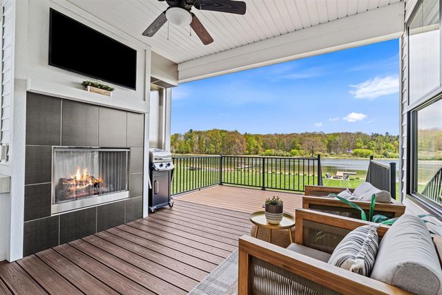 8020 Summerwood Court, Hudsonville, MI 49426