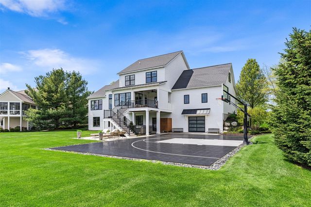8020 Summerwood Court, Hudsonville, MI 49426