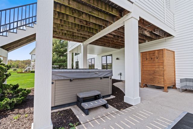8020 Summerwood Court, Hudsonville, MI 49426