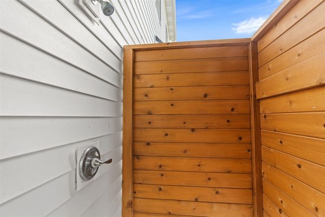 8020 Summerwood Court, Hudsonville, MI 49426