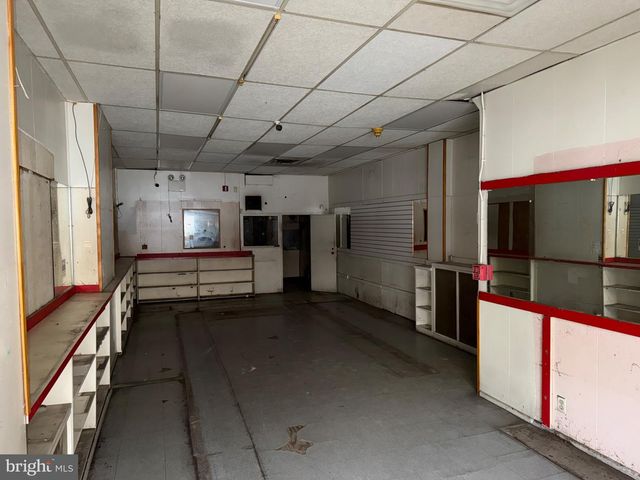 5624 N 5TH ST, Philadelphia, PA 19120