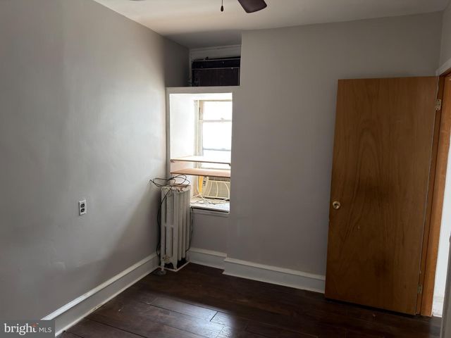 5624 N 5TH ST, Philadelphia, PA 19120