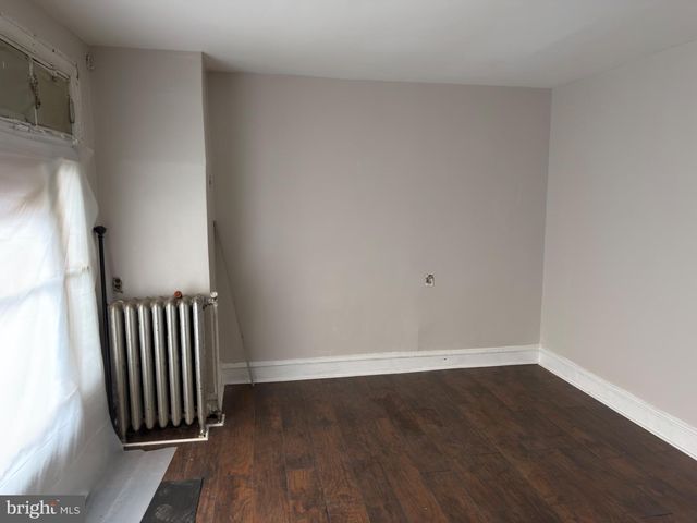5624 N 5TH ST, Philadelphia, PA 19120