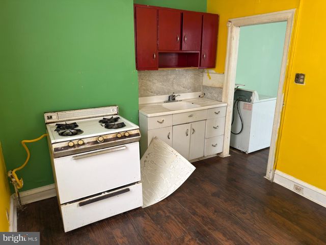 5624 N 5TH ST, Philadelphia, PA 19120