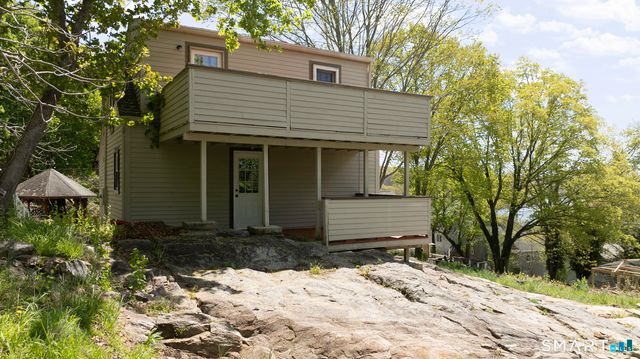 22 Fountain Street, Norwich, CT 06360