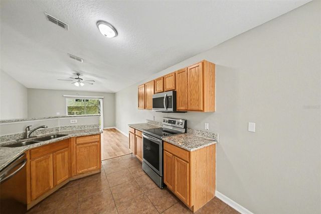 2212 NICOLLETT WAY, Leesburg, FL 34748