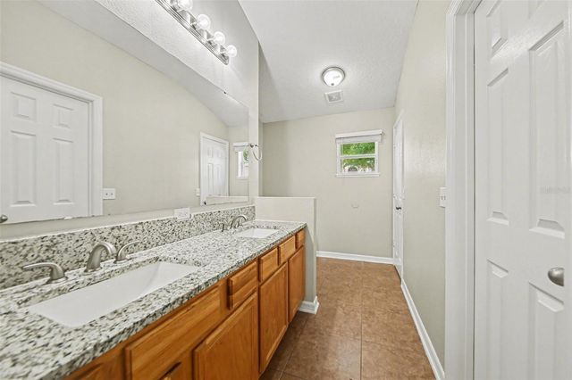 2212 NICOLLETT WAY, Leesburg, FL 34748