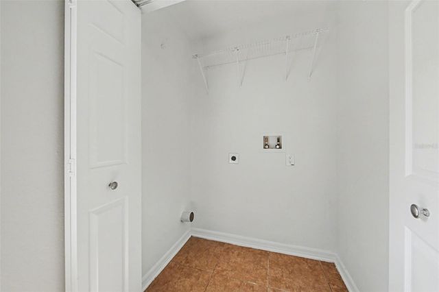 2212 NICOLLETT WAY, Leesburg, FL 34748