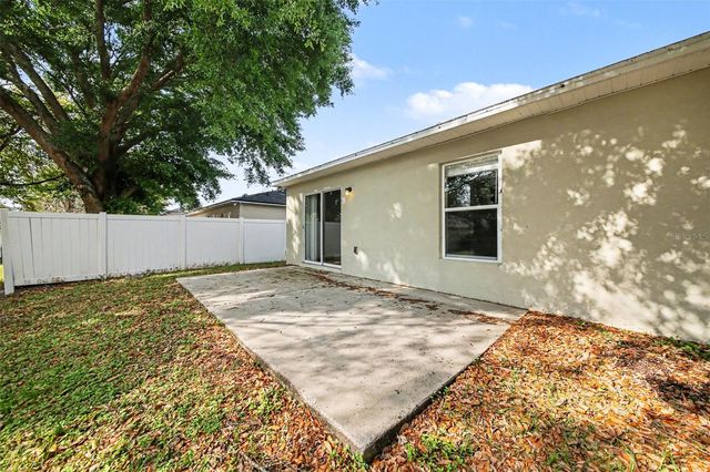 2212 NICOLLETT WAY, Leesburg, FL 34748