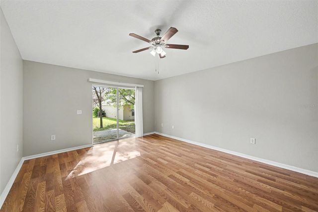 2212 NICOLLETT WAY, Leesburg, FL 34748