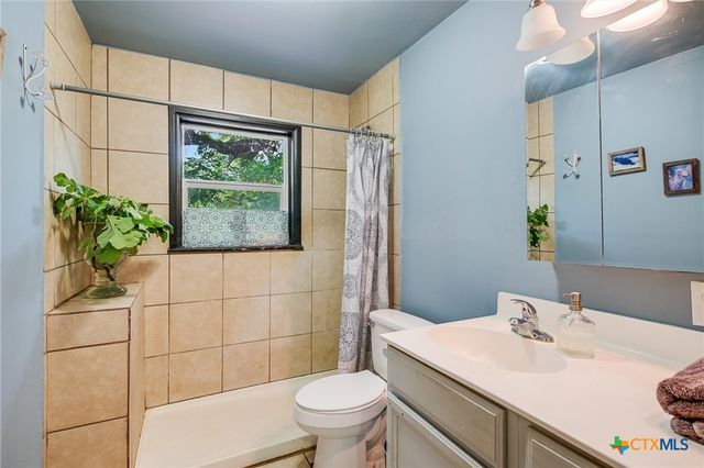 1750 Craddock Way, San Marcos, TX 78666