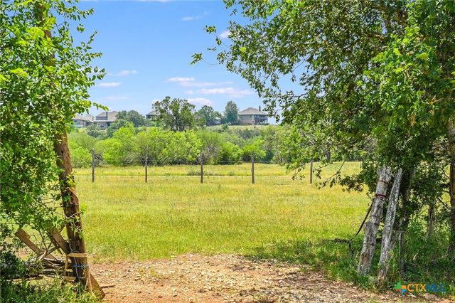 1750 Craddock Way, San Marcos, TX 78666