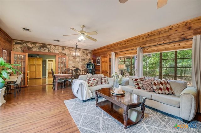 1750 Craddock Way, San Marcos, TX 78666