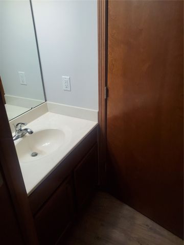 1854 Wrigley Street, Ely, IA 52227