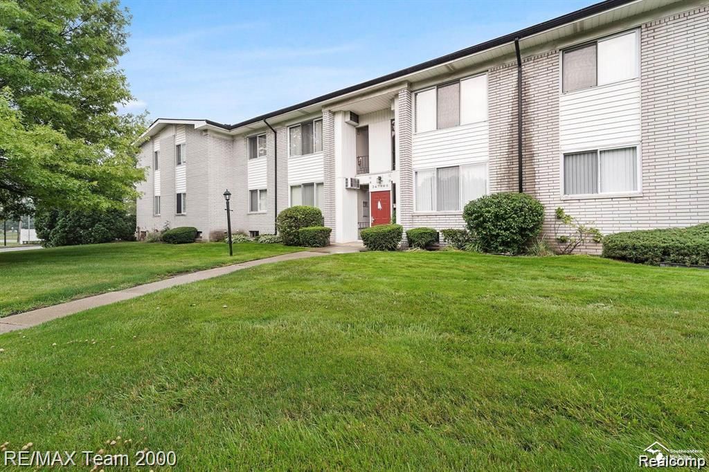 26790 Joy Road, Redford Charter Township, MI 48239