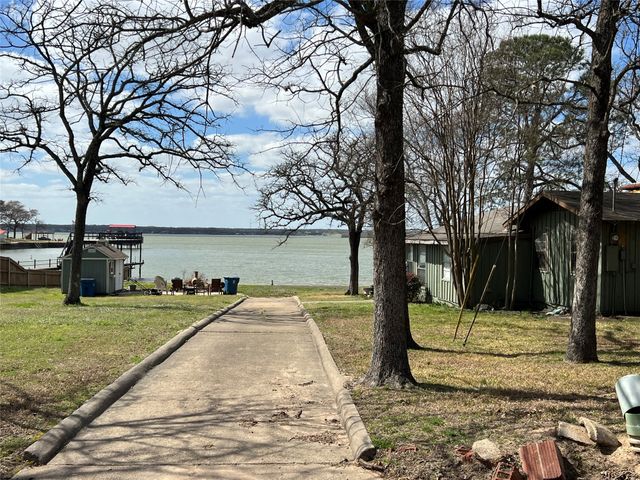 135 Island Park, Gun Barrel City, TX 75156