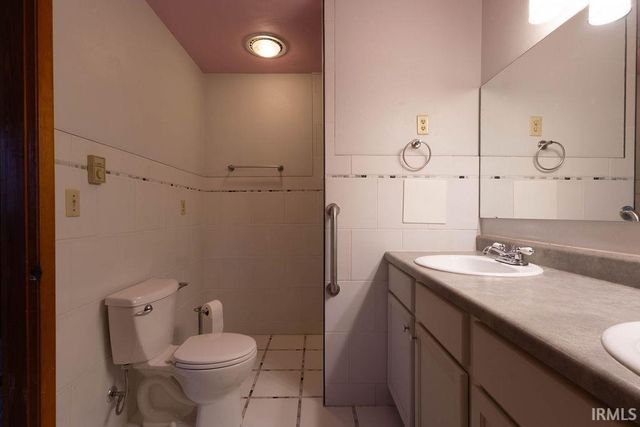 2706 Maple Drive, New Castle, IN 47362