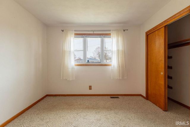 2706 Maple Drive, New Castle, IN 47362