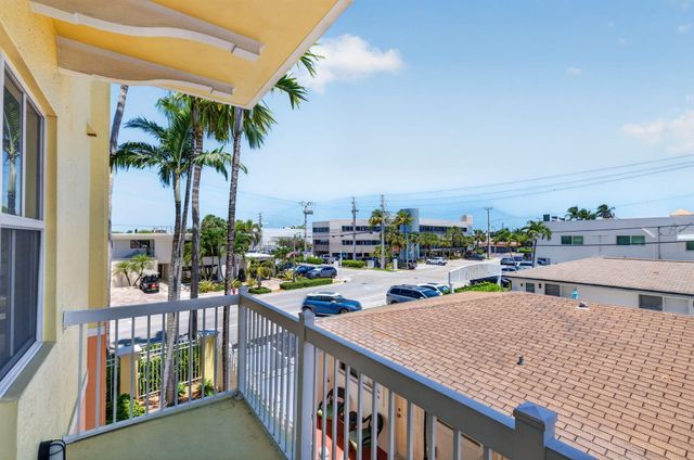 4332 Seagrape Drive 4, Lauderdale-By-The-Sea # 4, Lauderdale By The Sea, FL 33308