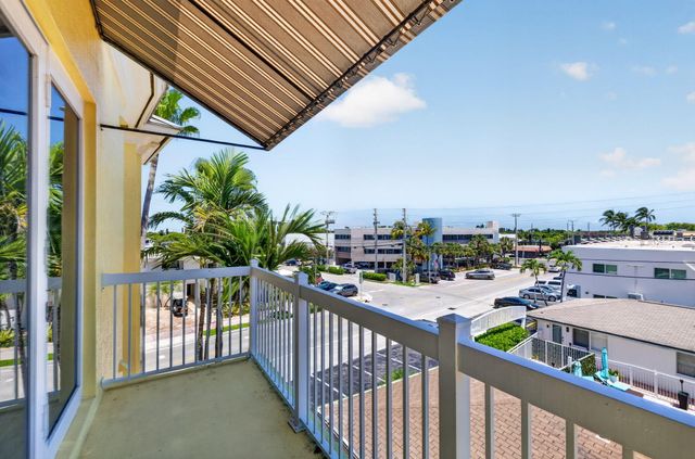 4332 Seagrape Drive 4, Lauderdale-By-The-Sea # 4, Lauderdale By The Sea, FL 33308