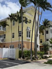 4332 Seagrape Drive 4, Lauderdale-By-The-Sea # 4, Lauderdale By The Sea, FL 33308