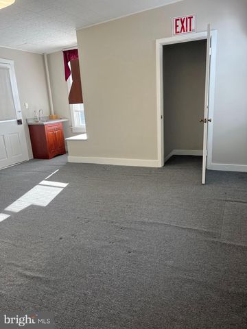 151 E MAIN STREET, Ephrata, PA 17522