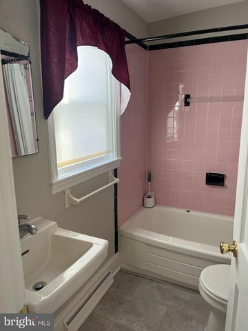 151 E MAIN STREET, Ephrata, PA 17522