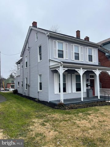 151 E MAIN STREET, Ephrata, PA 17522
