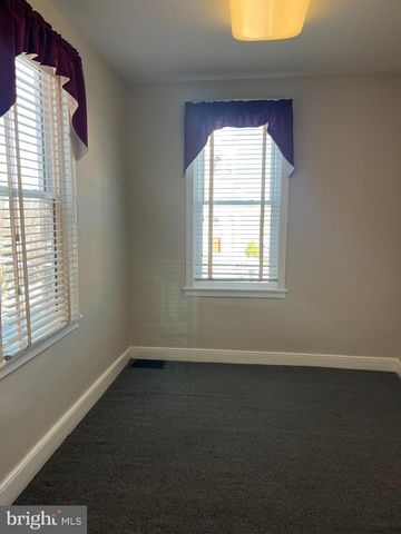 151 E MAIN STREET, Ephrata, PA 17522