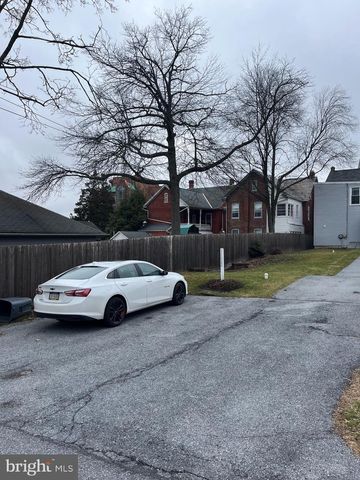 151 E MAIN STREET, Ephrata, PA 17522