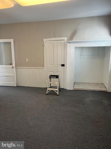 151 E MAIN STREET, Ephrata, PA 17522
