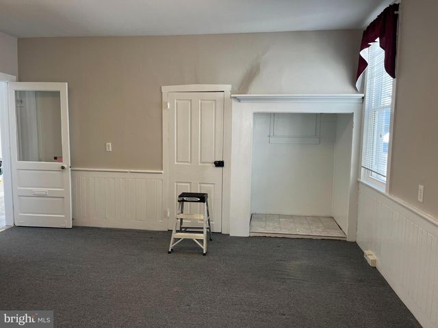 151 E MAIN STREET, Ephrata, PA 17522