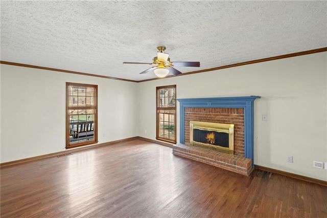 2171 Shillings Chase NW Drive, Kennesaw, GA 30152