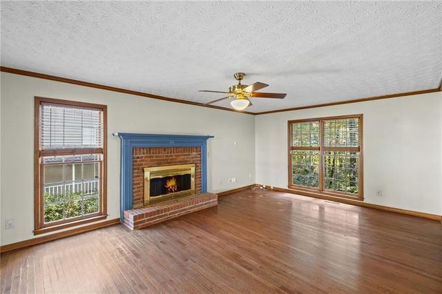 2171 Shillings Chase NW Drive, Kennesaw, GA 30152