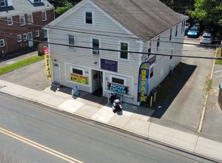 208 Spruce Street, Manchester, CT 06040