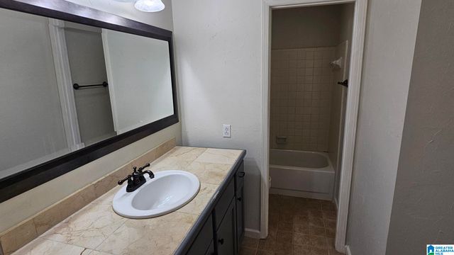 3028 OLD STONE DRIVE, Birmingham, AL 35242