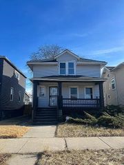 7517 S Chappel Avenue, Chicago, IL 60649