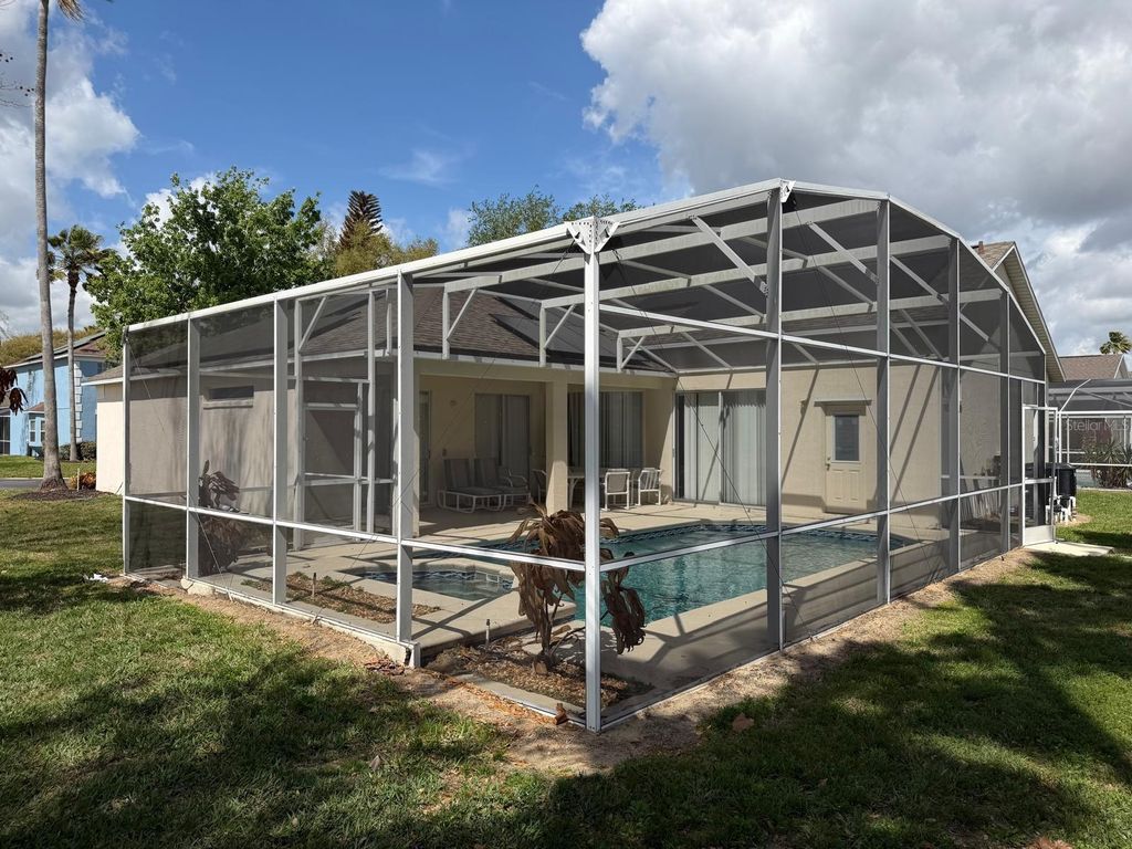 Image 8 of property listing at 471 HOLBORN LOOP, Davenport, FL 33897