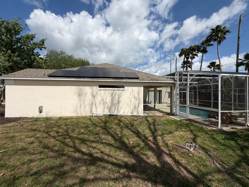 Image 10 of property listing at 471 HOLBORN LOOP, Davenport, FL 33897