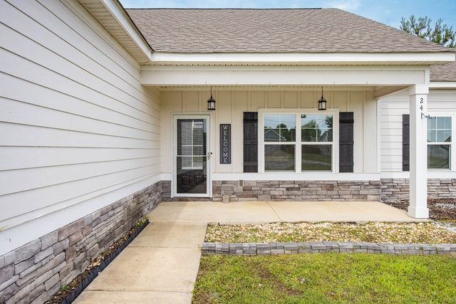24 Belmont Drive, Fort Mitchell, AL 36856