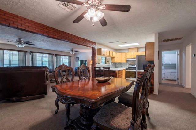 846 Bentwood Bend, Livingston, TX 77351