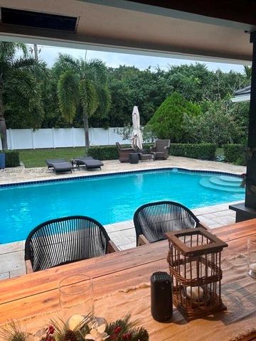 5569 Wind Drift Ln, Boca Raton, FL 33433
