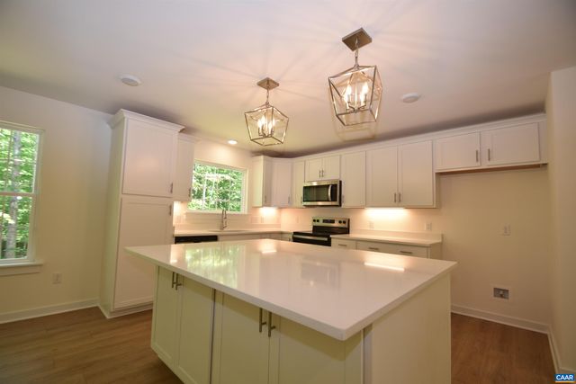 459 LAKE RD HL12B, Troy, VA 22974