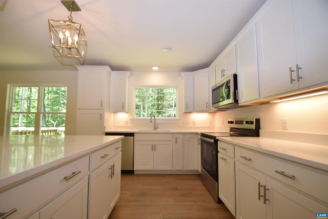 459 LAKE RD HL12B, Troy, VA 22974